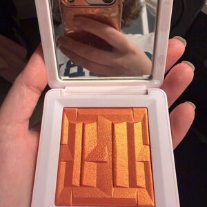 Haus Labs- Orange Shimmer Pressed Highlighter - Women Makeup